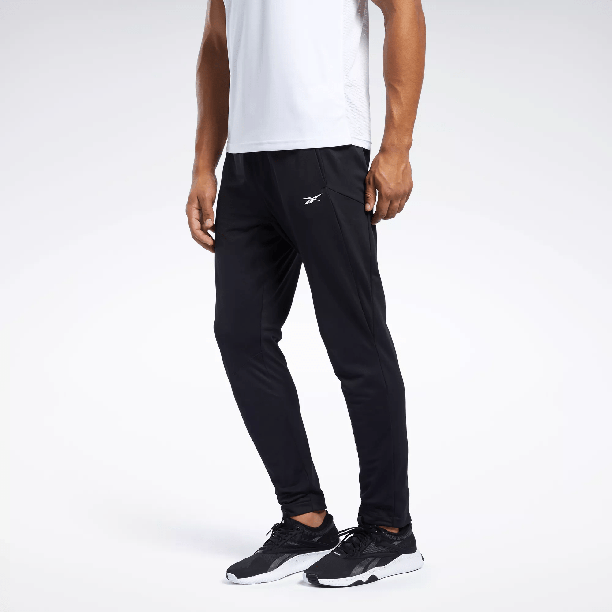 REEBOK everyone CLASSIC TRACK PANTS M REEBOK everyone CLASSIC TRACK PANTS M
