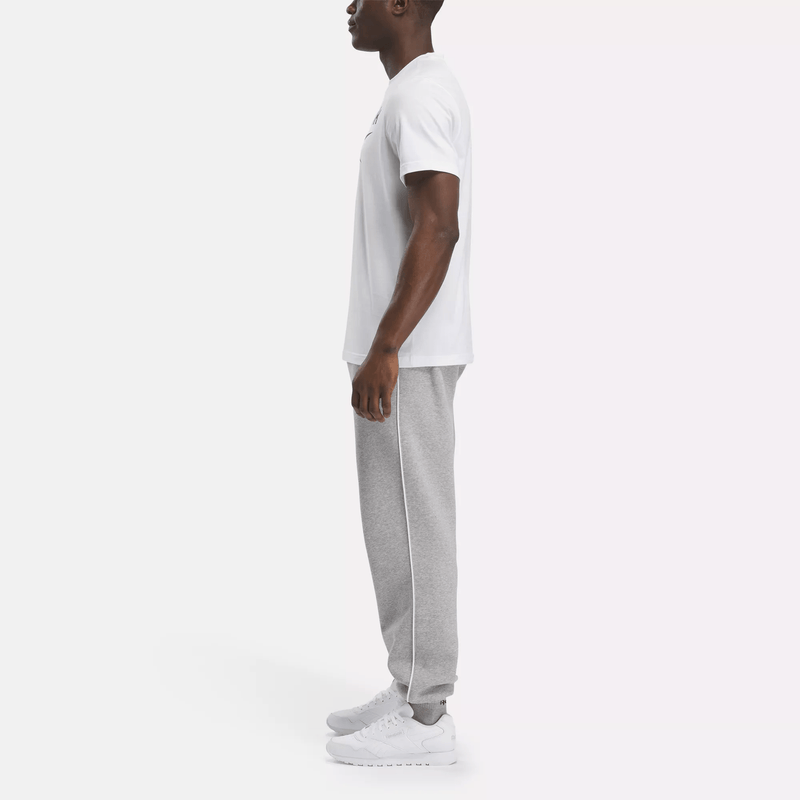 Reebok Identity Big Stacked Logo T-Shirt