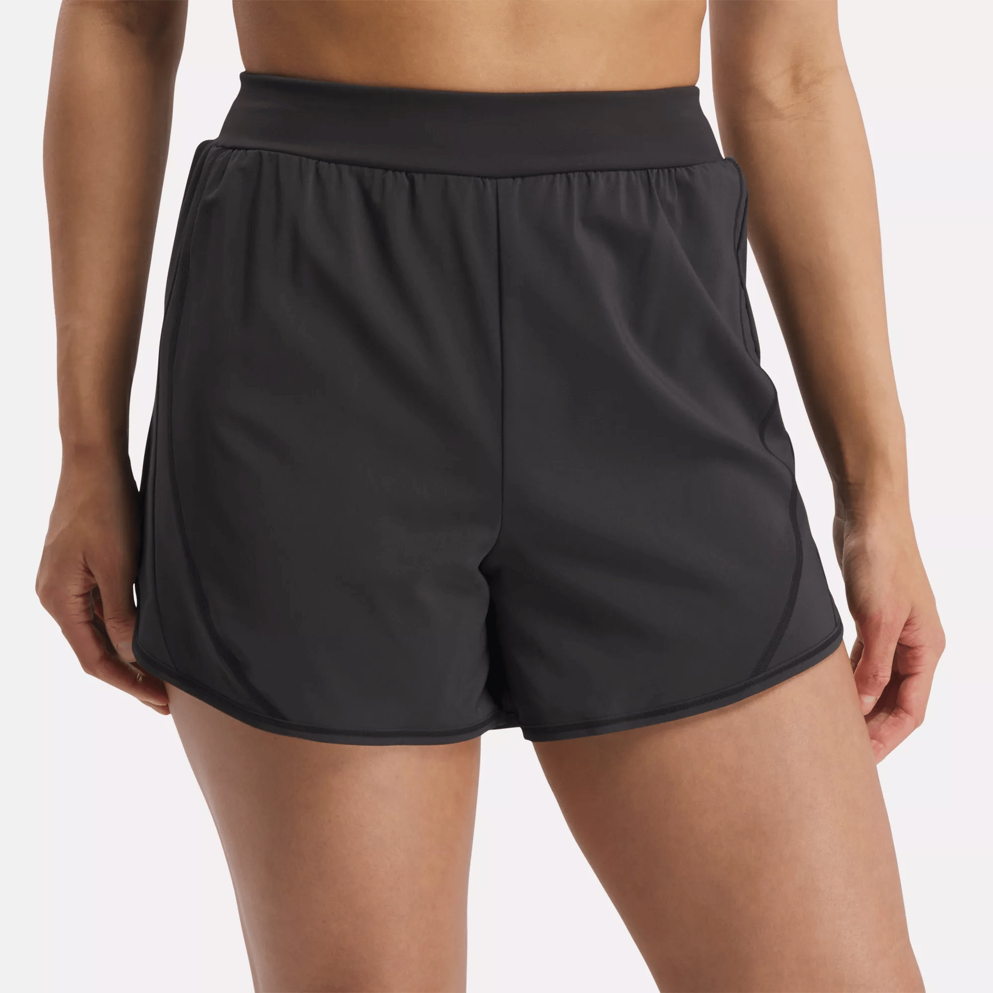 Lux Woven Shorts 4"
