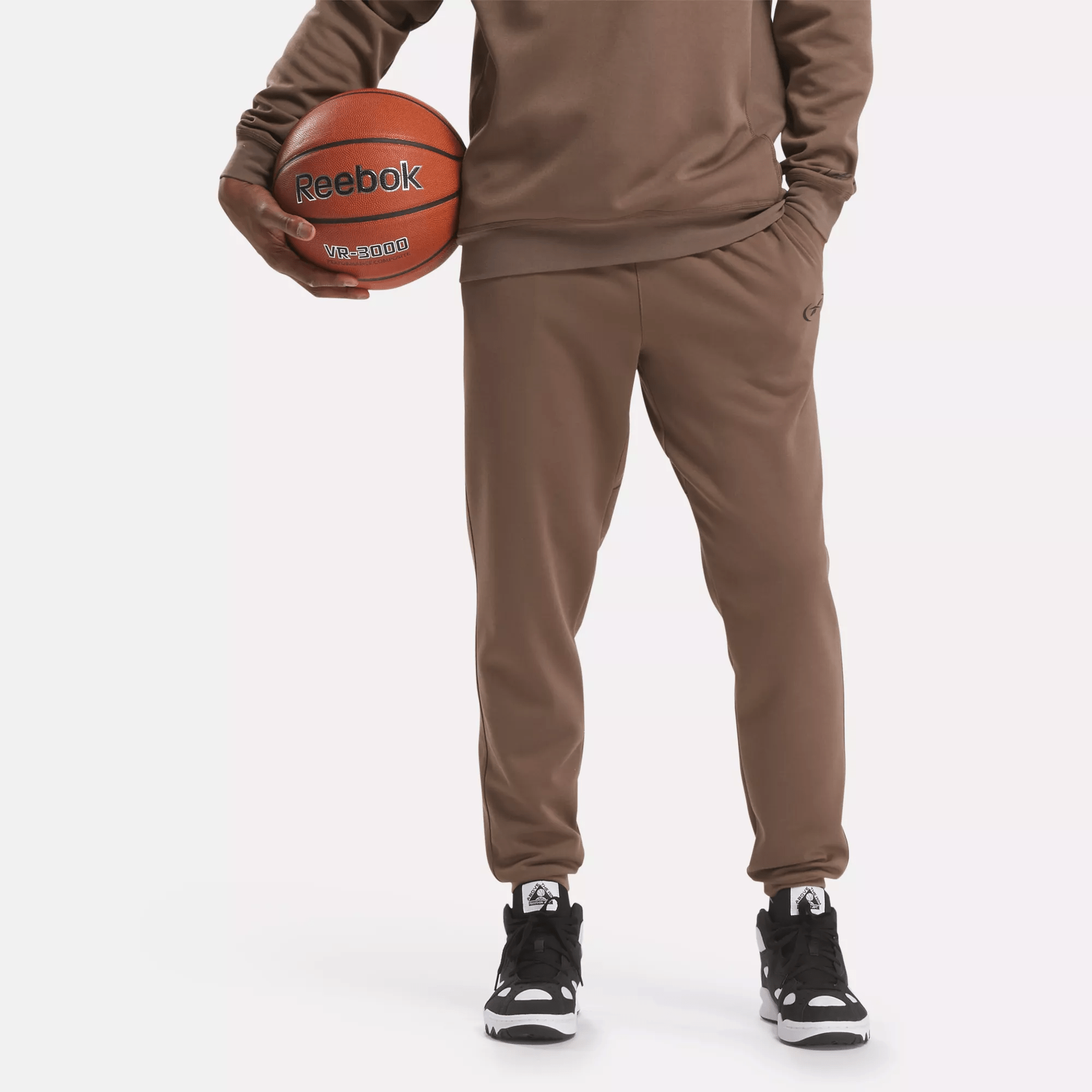 everyone Reebok Track Pants Brown 5015 everyone Reebok Track Pants Brown 5015