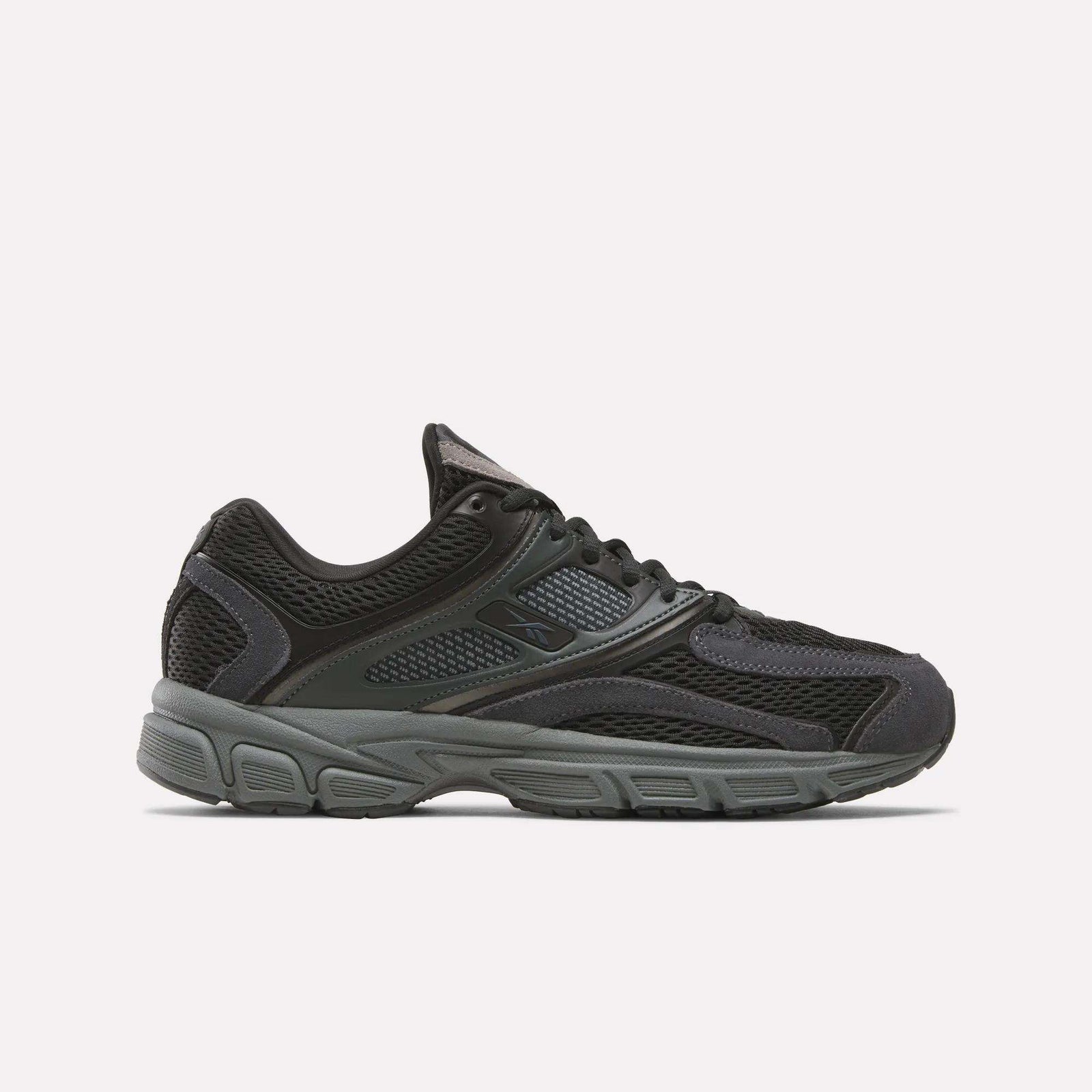 Summer Event: Up to 50% off on Apparel & Footwear at Reebok