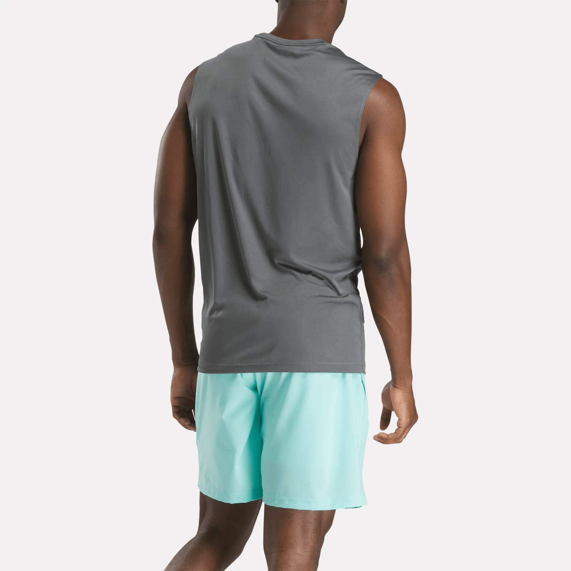 Id Train Slvls Tech Tee