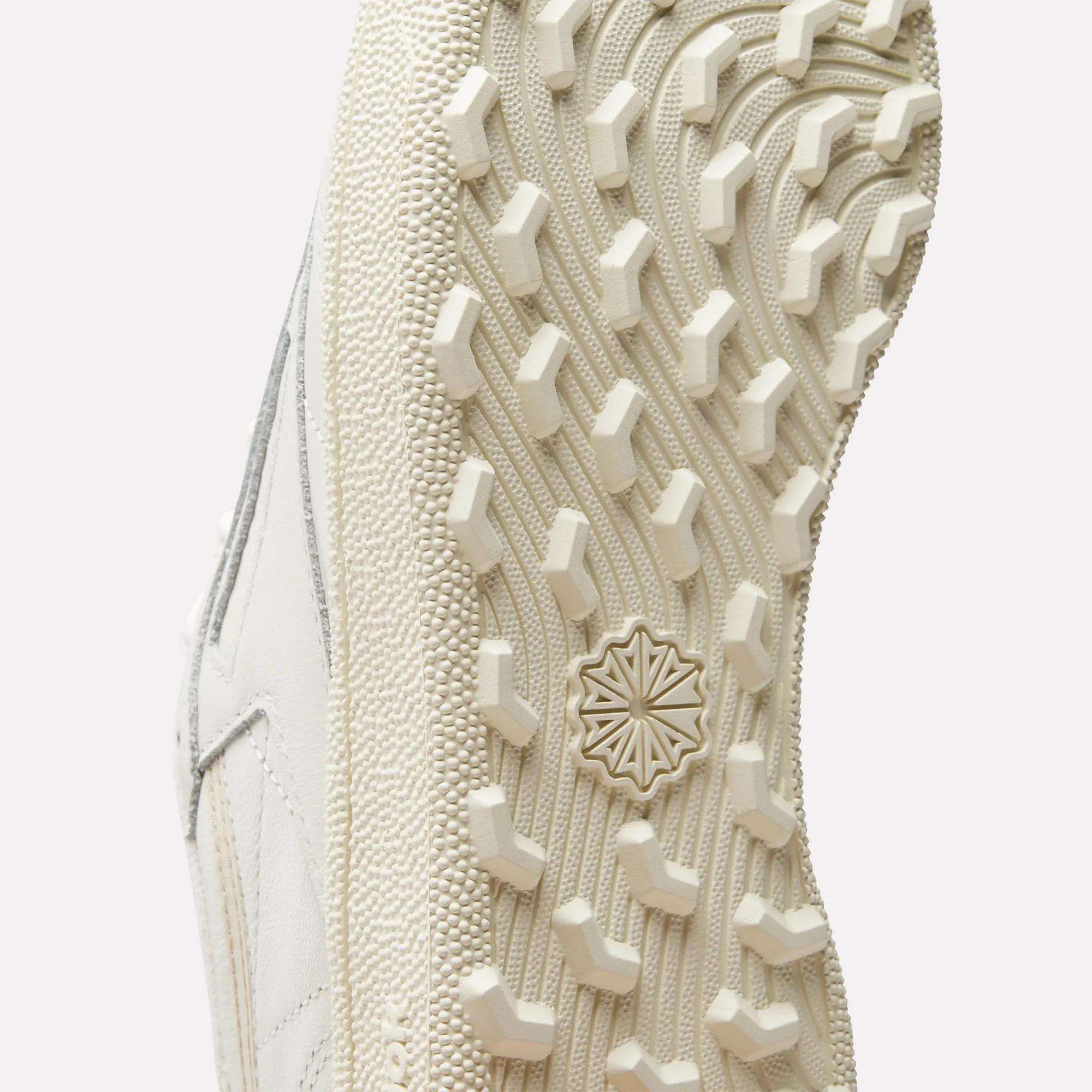 編集中 Women's Club C Golf Shoes - Reebok