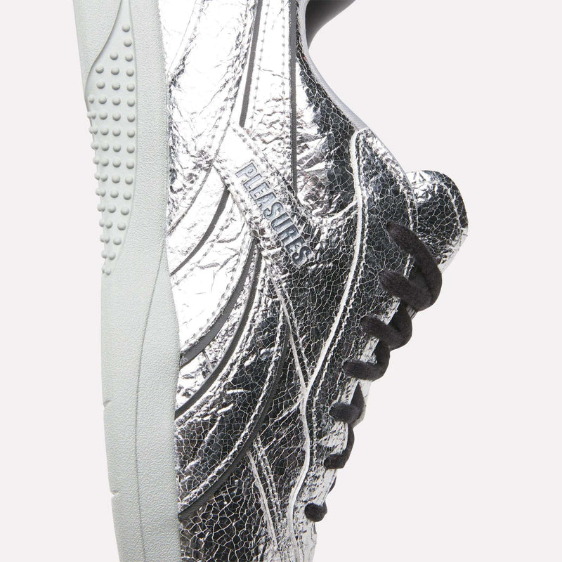 Reebok x PLEASURES Hammer Street Shoes