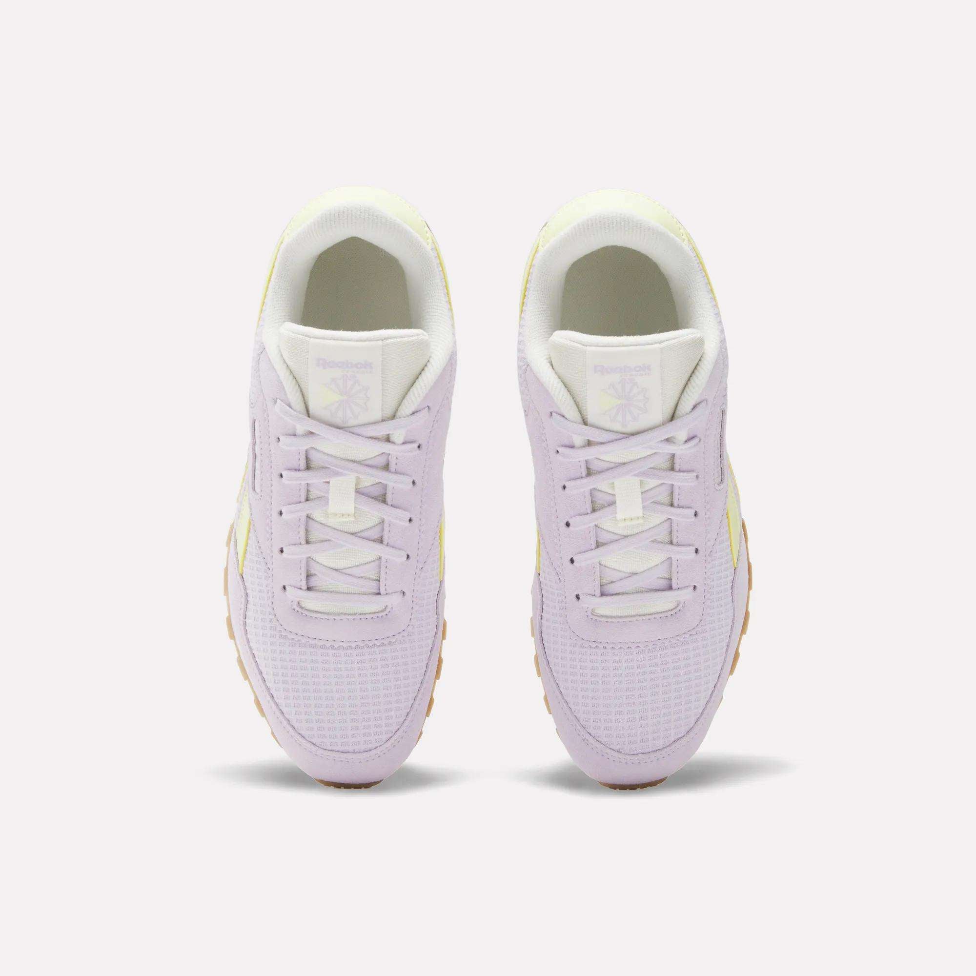 Classic AZ Shoes (Big Kids) - Reebok