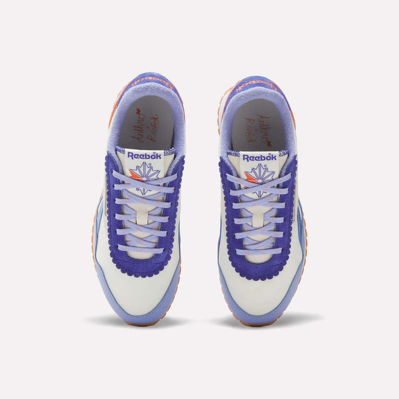 Women's Classic AZ Shoes