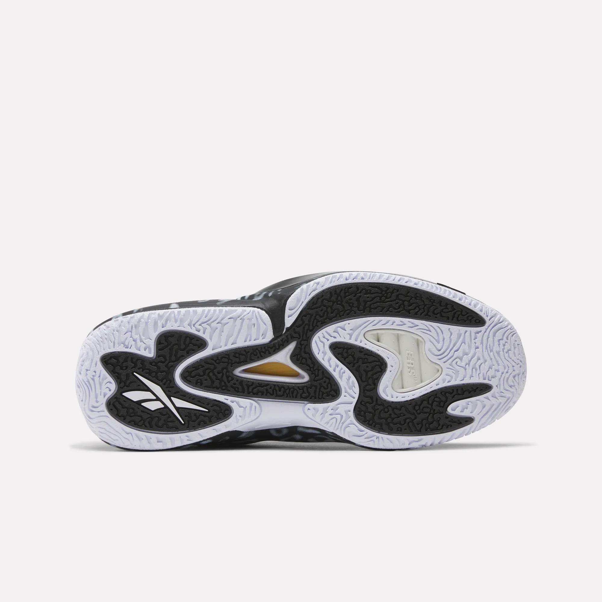 Engine A 26 Basketball Shoes - Reebok