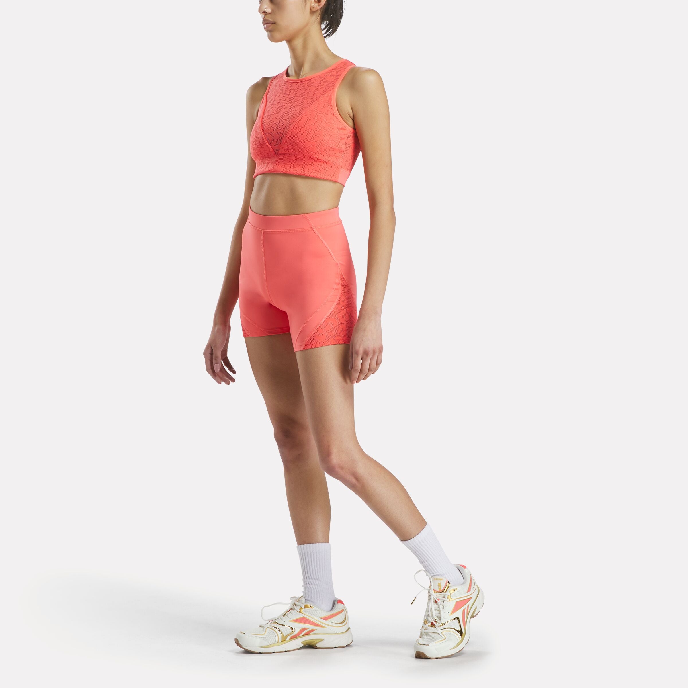 Reebok x Angel Reese ☆ Club C Bulc WMNS ‘Sunset Coral’ Amazon.com | Reebok Club C Bulc Clean Angel Reese Chalk