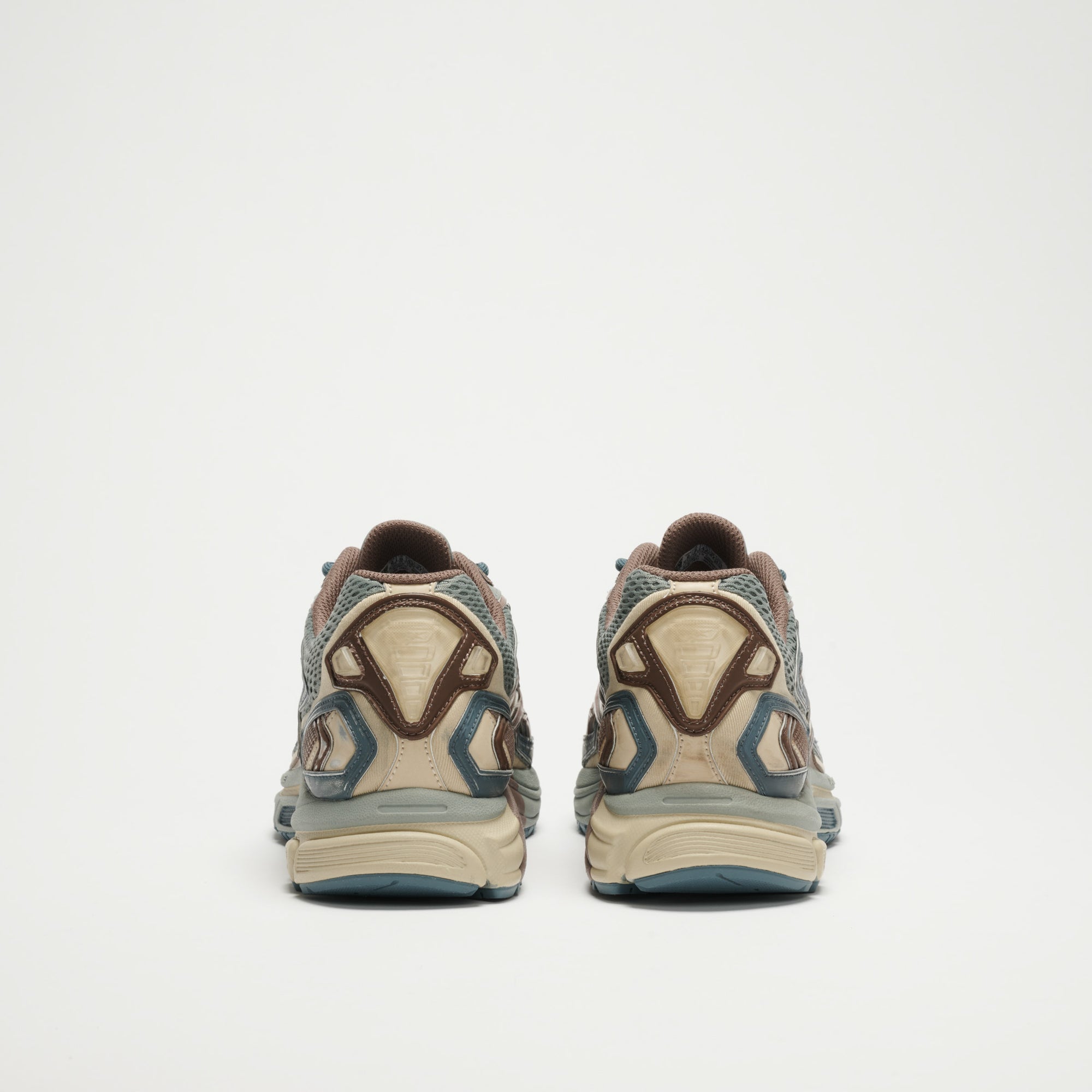月夜桜 Premier Road Ultra LTD Shoes - Reebok